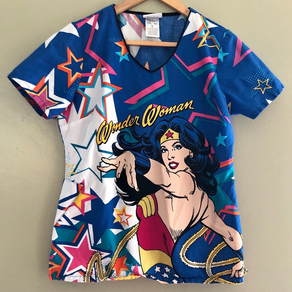 Wonder Woman Scrubs Small Like New Stars Blue Top
